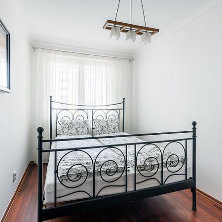 Bukowinska 12 Prywatne Mieszkanie 80M2 Z Dwiema Sypialniami I Balkonem 2X Bezplatne Miejsca Parkingowe Samodzielne Zameldowanie! Private Garage! Self Check-In System! Warsaw Exterior photo