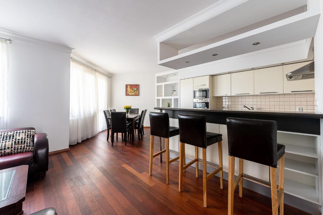 Bukowinska 12 Prywatne Mieszkanie 80M2 Z Dwiema Sypialniami I Balkonem 2X Bezplatne Miejsca Parkingowe Samodzielne Zameldowanie! Private Garage! Self Check-In System! Warsaw Exterior photo