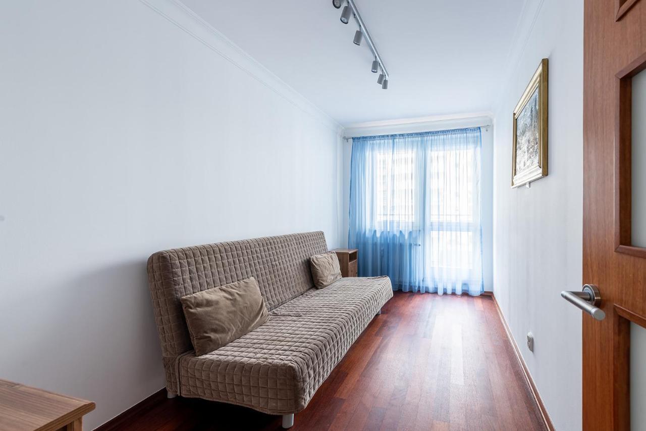 Bukowinska 12 Prywatne Mieszkanie 80M2 Z Dwiema Sypialniami I Balkonem 2X Bezplatne Miejsca Parkingowe Samodzielne Zameldowanie! Private Garage! Self Check-In System! Warsaw Exterior photo