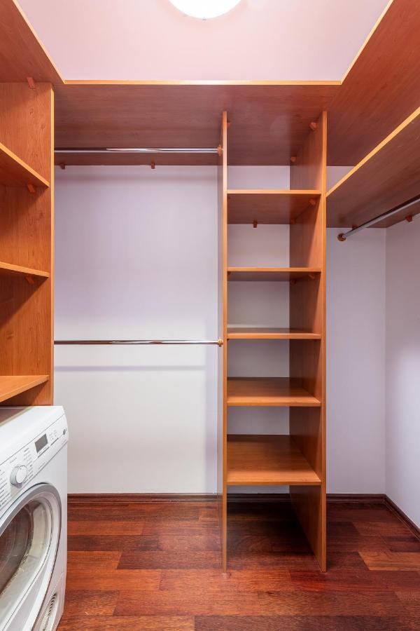 Bukowinska 12 Prywatne Mieszkanie 80M2 Z Dwiema Sypialniami I Balkonem 2X Bezplatne Miejsca Parkingowe Samodzielne Zameldowanie! Private Garage! Self Check-In System! Warsaw Exterior photo